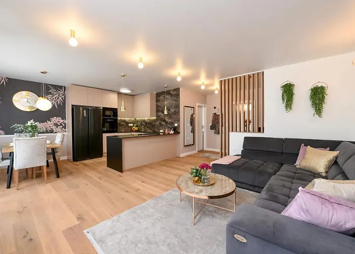 S Design Апартаменты *